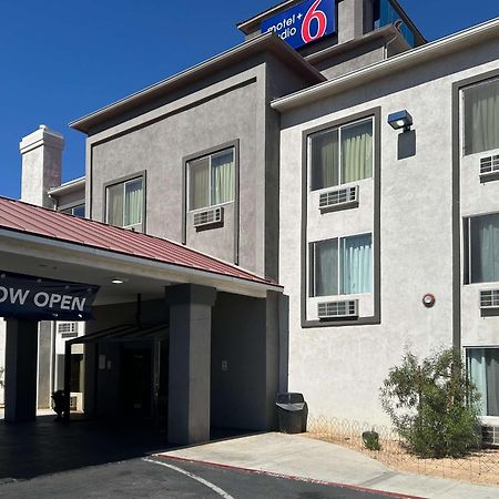 Motel 6-Hesperia, Ca - West Main Street I-15 Esterno foto