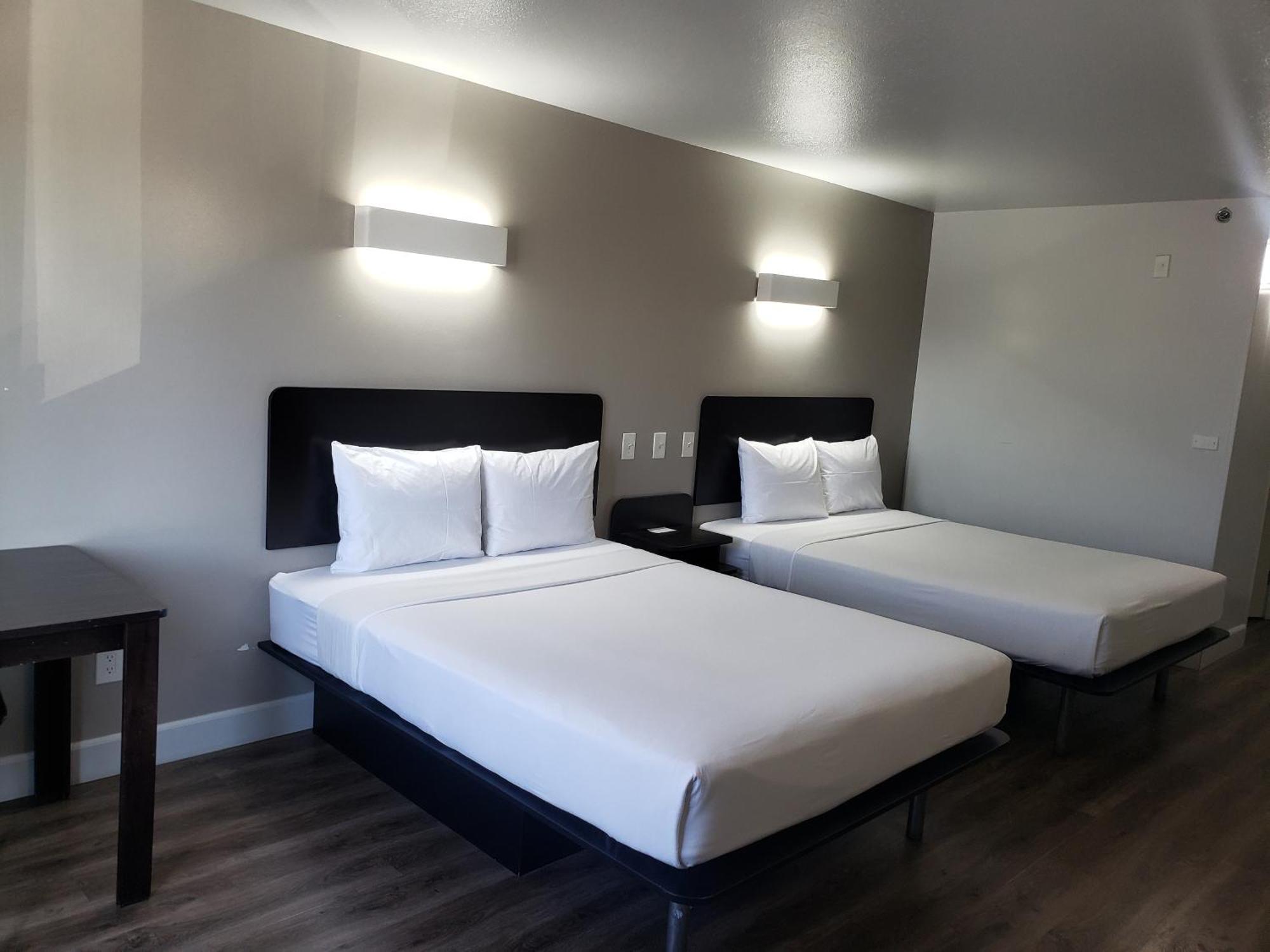 Motel 6-Hesperia, Ca - West Main Street I-15 Esterno foto