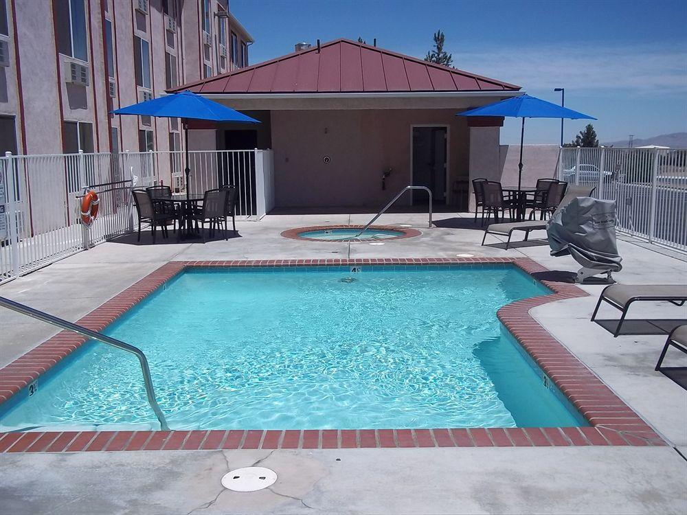 Motel 6-Hesperia, Ca - West Main Street I-15 Esterno foto