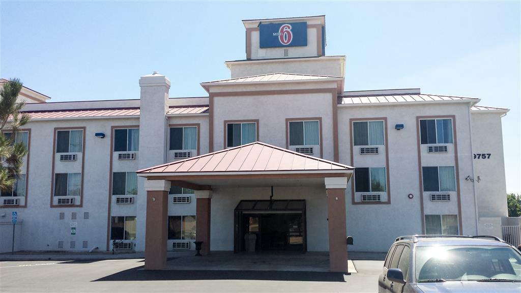 Motel 6-Hesperia, Ca - West Main Street I-15 Esterno foto